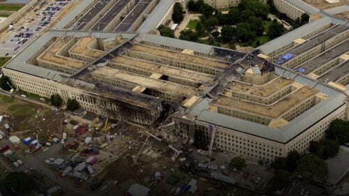 Que renferme le Pentagone aux États-Unis, bâtiment victime d’un attentat-suicide le 11 septembre 2001 ? 