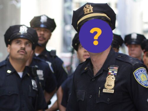 Quel acteur incarne le rôle principal du film “World Trade Center” sorti en 2006 et qui revient sur les événements du 11 septembre ? 