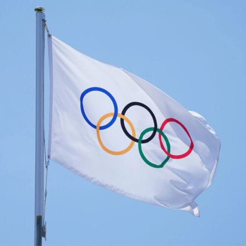 En quelle année ont eu lieu les premiers Jeux olympiques modernes fondés par Pierre de Coubertin ? 