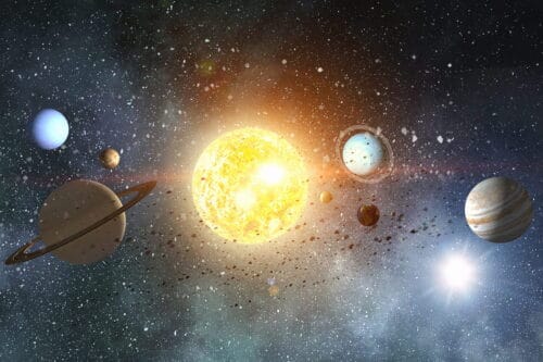 Au sein du système solaire, la planète Saturne est située entre Mercure et la Terre. Vrai ou faux ? 