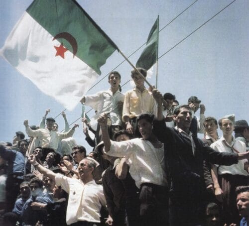 Quelle année marque l’indépendance de l’Algérie et la fin de la guerre d'Algérie ? 