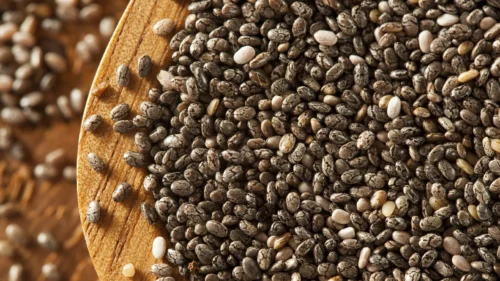 Quelle est la variété de ces petites graines noires ? 