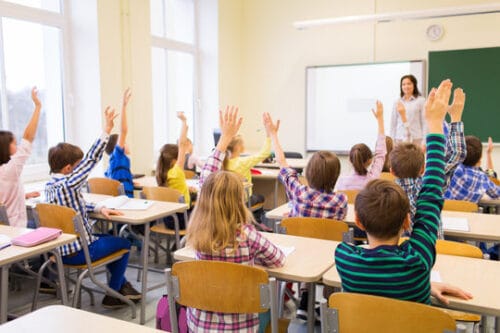 Une classe de 32 élèves possède 15 garçons, quel est le pourcentage de garçons dans la classe ? 