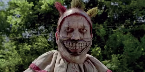 Quelle série télévisée est associée à ce clown terrifiant ? 