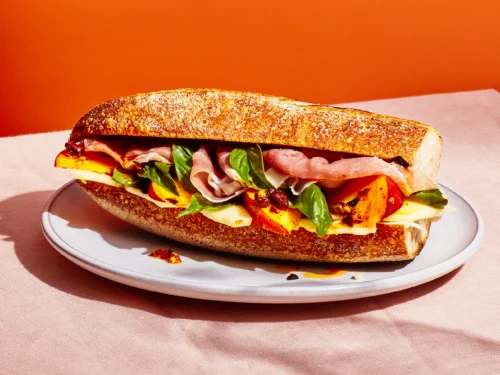 Les îles Sandwich est l'autre nom pour désigner l'archipel d'Hawaï. Vrai ou faux ? 