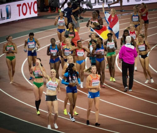 Quelle est la version féminine du décathlon aux Jeux olympiques ? 