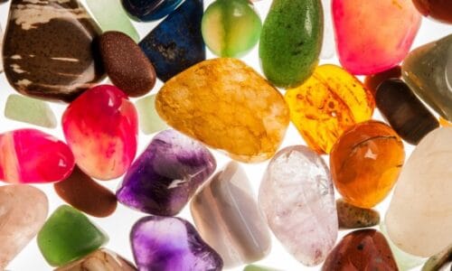 La malachite est un minéral qui possède une couleur verte. Vrai ou faux ? 