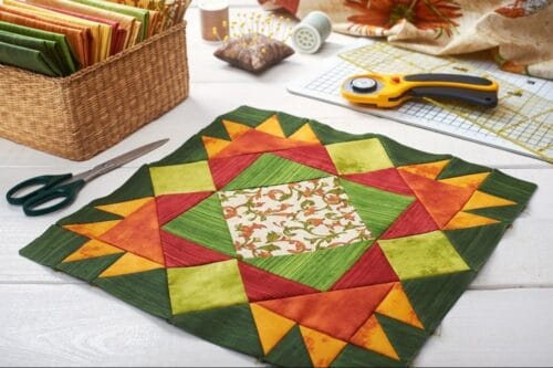 Quelle technique consiste à assembler différents morceaux de matières textiles de tailles, formes et couleurs différentes ? 