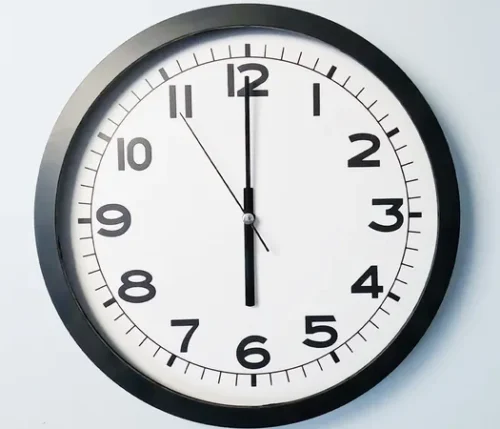 À cause du décalage horaire, le soir de la Saint-Sylvestre, le Japon est le premier pays du monde à basculer sur la nouvelle année. Vrai ou faux ? 