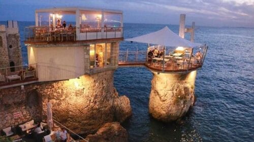 Quel est le nom de ce restaurant original de la ville de Nice ? 
