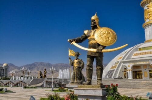Quel pays a pour capitale Achgabat ? 
