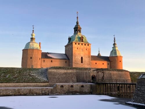 Quel est le nom de ce château en Suède où fut signé en 1397 le traité des trois royaumes scandinaves ? 