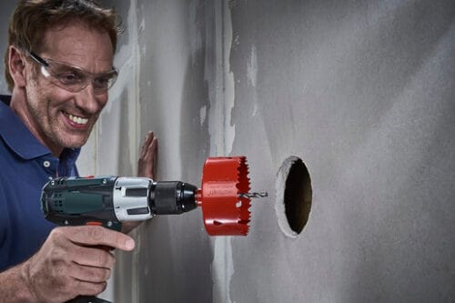 Quel est le nom donné à cet équipement de bricolage pour percer un large trou ? 