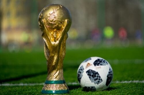 Combien de fois l'Italie est-elle devenue championne du monde de football masculin ? 