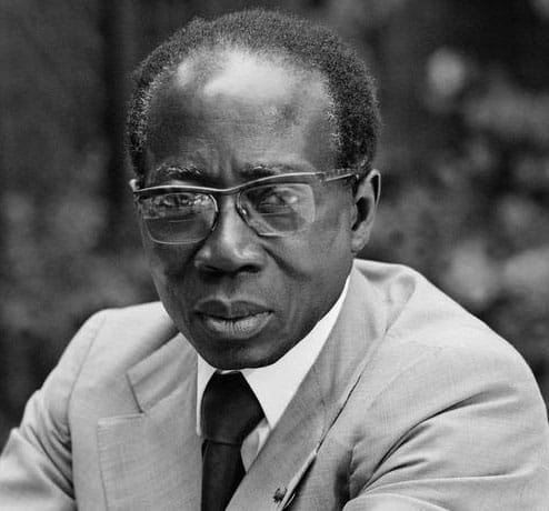 Lors de son indépendance en 1960, qui a été nommé comme tout 1ᵉʳ président de la République du Sénégal ? 