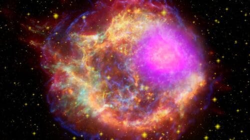 Il est possible d'observer des supernovas dans le ciel chaque année entre juillet et septembre. Vrai ou faux ? 