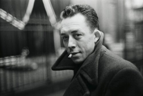 Dans quel pays est né Albert Camus ? 