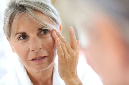 Quelle vitamine intervient dans la formation du collagène ? 