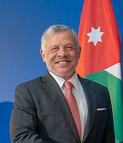 À quel roi Abdallah II a-t-il succédé à la tête de la Jordanie le 7 février 1999 ? 