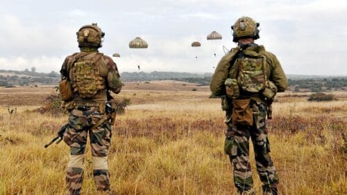 Dans l’univers militaire, que signifie l’acronyme OPEX ? 