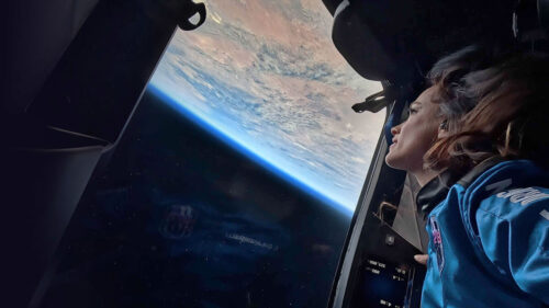 Quelle chanteuse a fait partie d'un vol dans l'espace de quelques minutes le 14 avril 2025 à bord d'une capsule de la société Blue Origin ? 