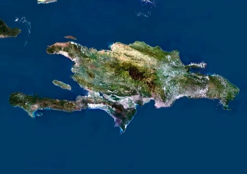 Quel pays des Caraïbes est situé sur l'île Hispaniola ? 