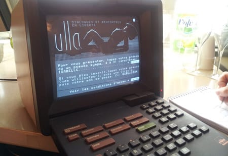 Au cours de quelle décennie le Minitel est-il entré en fonctionnement ? 