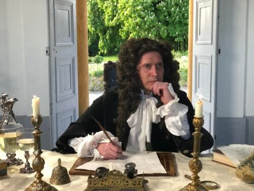 Quelle période de la littérature est à son apogée au XVIIème siècle avec des auteurs comme Jean de La Fontaine ou Corneille ? 
