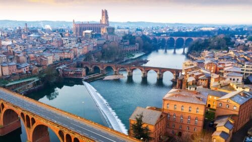 Quelle ville de France est représentée sur cette photo ? 