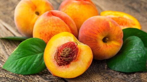 La peau de la nectarine possède un léger duvet. Vrai ou faux ? 
