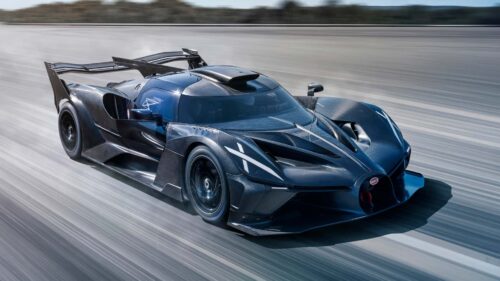 Quel est le modèle de la marque Bugatti considéré en 2025 comme la voiture française la plus puissante ? 
