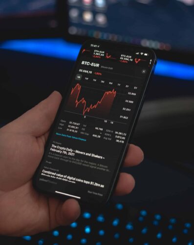 D’après les données 2025, quelle est la part des Français qui possèdent des cryptomonnaies ? 