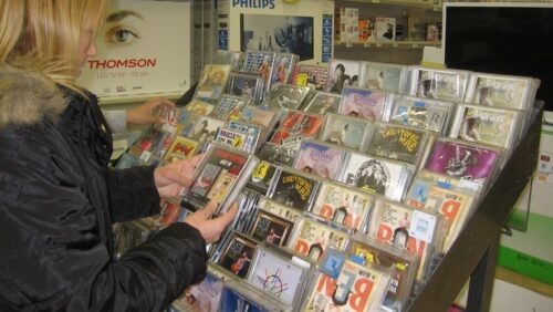 Quel artiste était n°1 des ventes d’albums en France sur l’année 2001 ? 