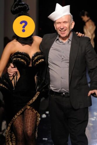 Quelle personnalité française de la télévision avait été invitée à défiler en 2013 pour Jean-Paul Gaultier ? 