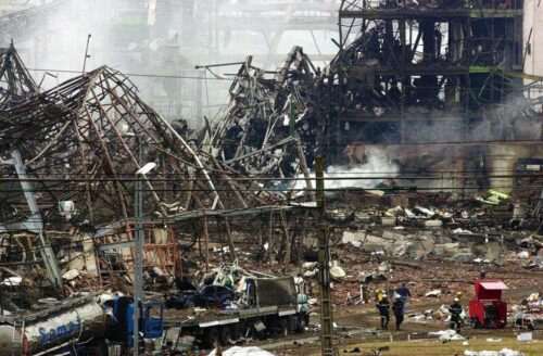 Dans quelle ville française une usine AZF a-t-elle explosé le 21 septembre 2001 ? 