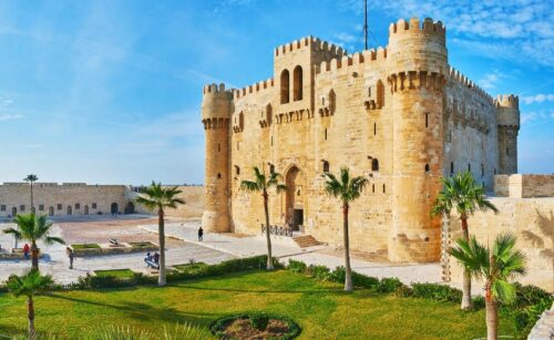 Dans quel pays se situe la citadelle de Qaitbay ? 