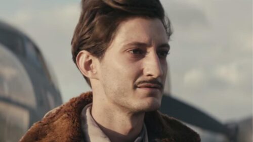 Quel écrivain Pierre Niney incarne-t-il dans le film “La promesse de l’aube” (2017) ? 