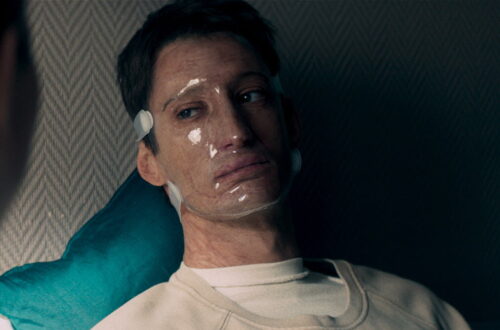 Quel film avec Pierre Niney est associé à cette image ? 
