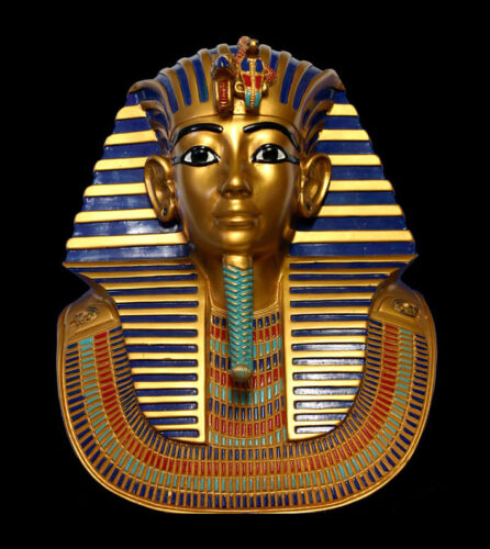 Quel pharaon est représenté sur ce célèbre masque funéraire égyptien ? 