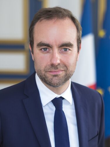Quel est le nom de cet homme politique français ? 