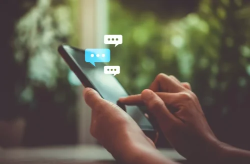 Quelle est la longueur maximale d'un SMS en nombre de caractères ? 