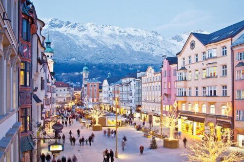 De quelle vallée alpine, la ville autrichienne de Innsbruck est-elle la ville principale ? 
