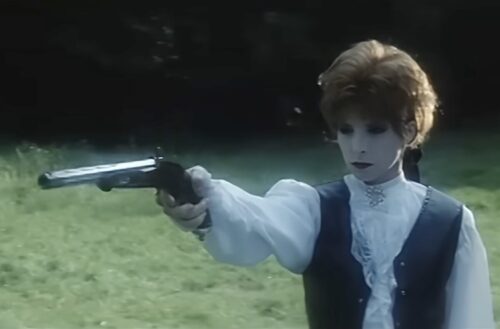 Quel clip emblématique de Mylène Farmer en 1986 est associé à cette image  ? 
