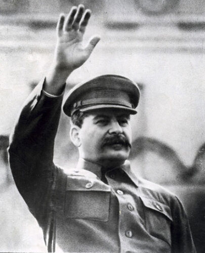 Après la mort de Lénine en 1922, qui a été l’un des principaux ennemis de Staline le nouveau dirigeant de l’URSS ? 