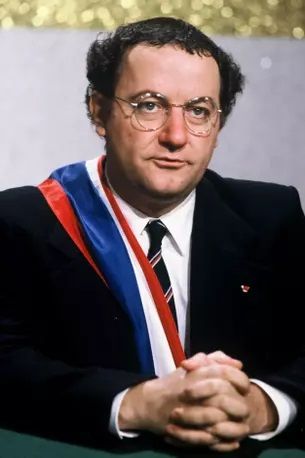 Pour quelle élection présidentielle Coluche a-t-il eu l’intention de se présenter ? 