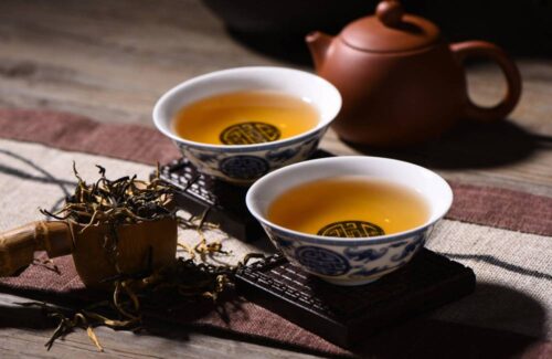 Le thé est une boisson inventée en Chine. Vrai ou faux ? 
