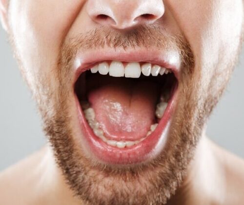 Le Larynx est un carrefour aéro‑digestif dont le but est de diriger l’air vers les voies respiratoires et la nourriture vers l’œsophage. Vrai ou faux ? 