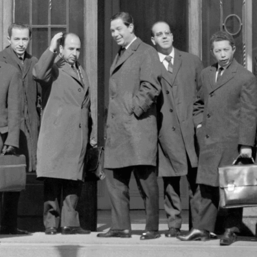 Quels accords sont signés le 18 mars 1962 entre le gouvernement français et le gouvernement provisoire de la République algérienne pour mettre fin à la guerre d’Algérie ? 