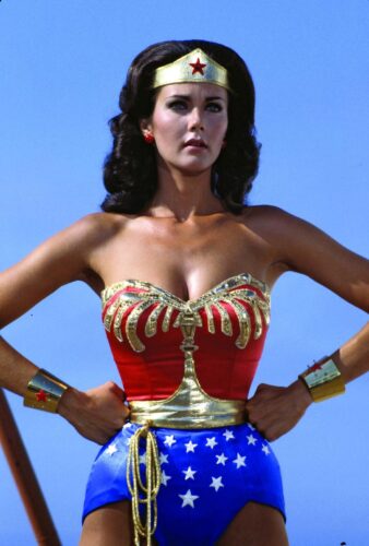 Quelle est l'identité de la superhéroïne plus connue sous le nom Wonder Woman ? 