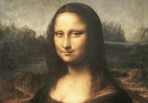 Quelle technique picturale Léonard de Vinci a-t-il perfectionnée pour adoucir les contours dans ses tableaux ? 